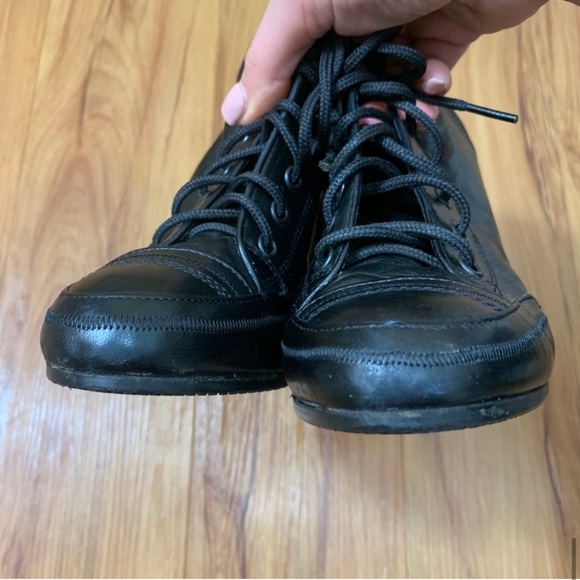 Dries Van Noten Black Lace Up Heeled Booties - Picture 7 of 11